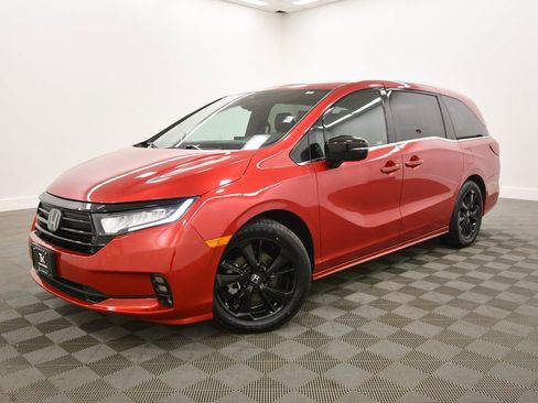 Certified 2023 Honda Odyssey Sport image 2