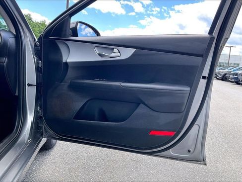 Used 2024 Kia Forte LXS FWD image 11
