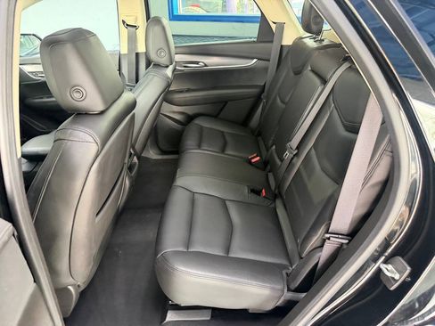 Used 2017 Cadillac XT5 Premium Luxury AWD/4WD image 18