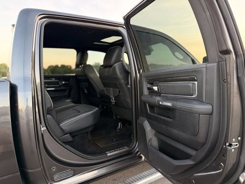 Used 2016 RAM 3500 Laramie Longhorn AWD/4WD image 21
