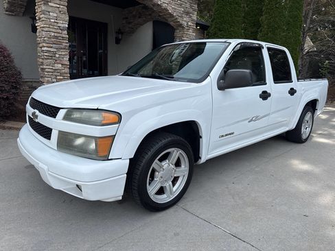 Used 2005 Chevrolet Colorado LS w/ Safe And Sound Package RWD image 2