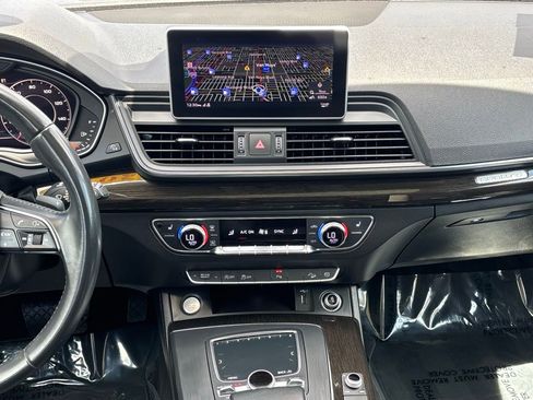 Used 2018 Audi Q5 2.0T Premium Plus w/ Premium Plus Package AWD/4WD image 14