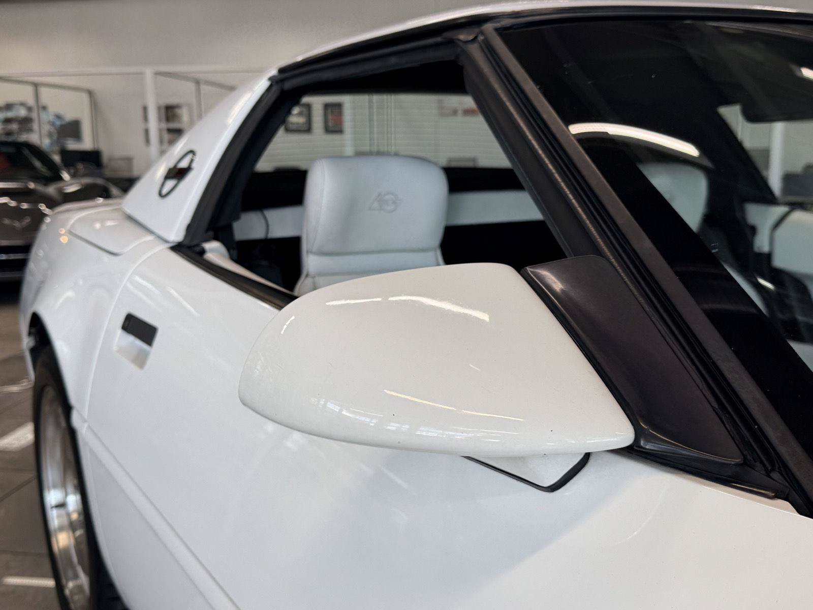 Used 1993 Chevrolet Corvette Convertible RWD image 13