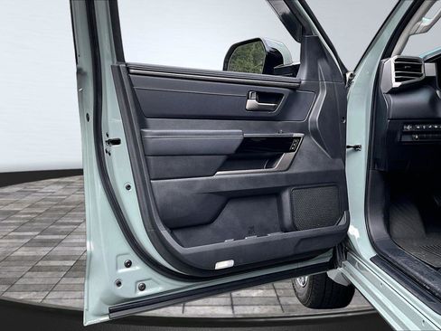 Used 2024 Toyota Tundra Limited image 24