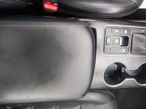 Used 2020 Kia Sorento EX AWD/4WD image 14