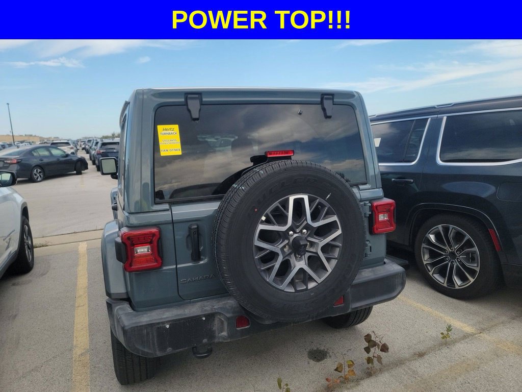 Used 2026 Jeep Wrangler Unlimited Sahara AWD/4WD image 5