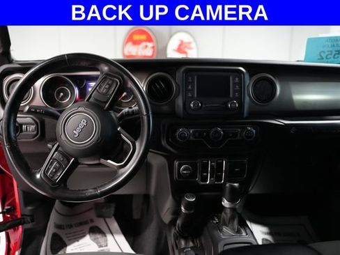 Used 2019 Jeep Wrangler Unlimited Sport S AWD/4WD image 2