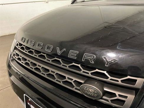 Used 2018 Land Rover Discovery Sport SE image 49