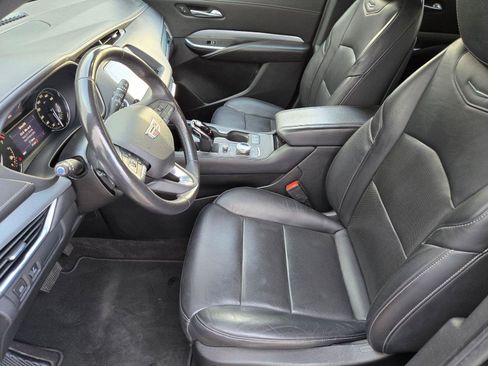 Used 2022 Cadillac XT4 Premium Luxury FWD image 11