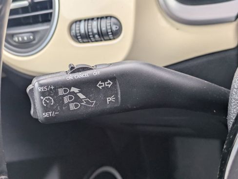 Used 2019 Volkswagen Beetle 2.0T Final Edition SEL image 25