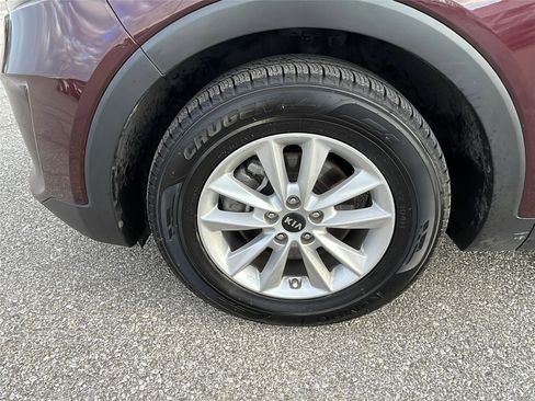 Used 2020 Kia Sorento AWD V6 image 10