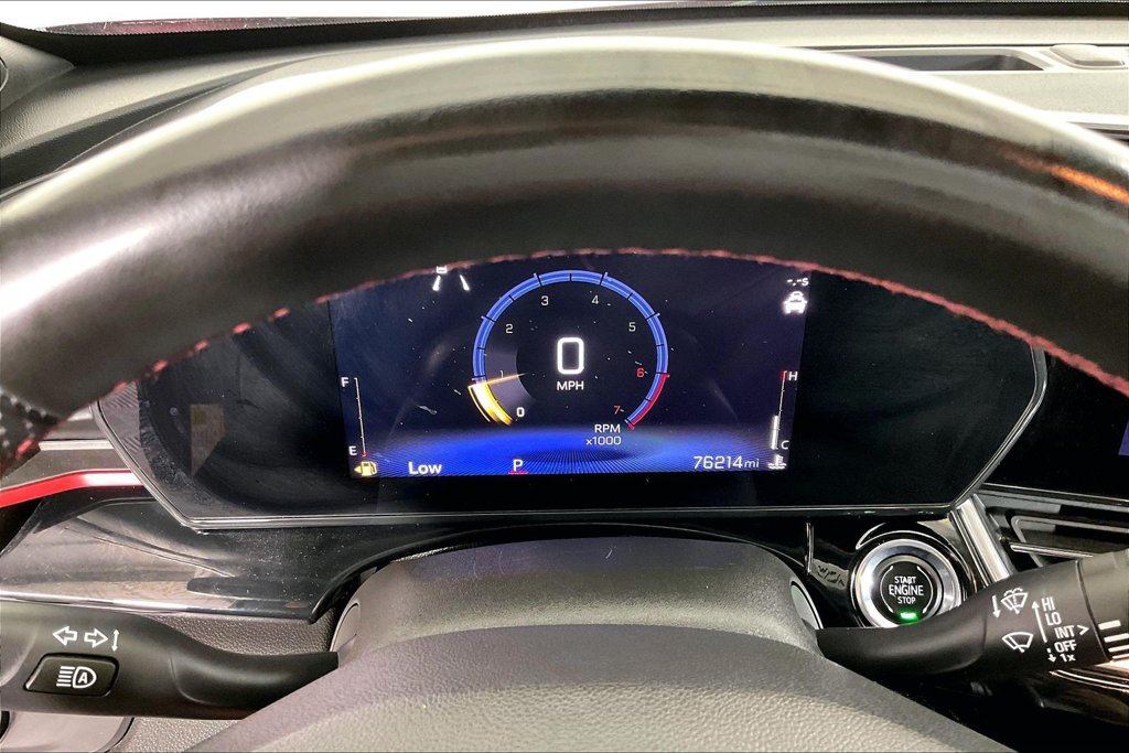 Used 2024 Chevrolet Trax RS FWD image 24