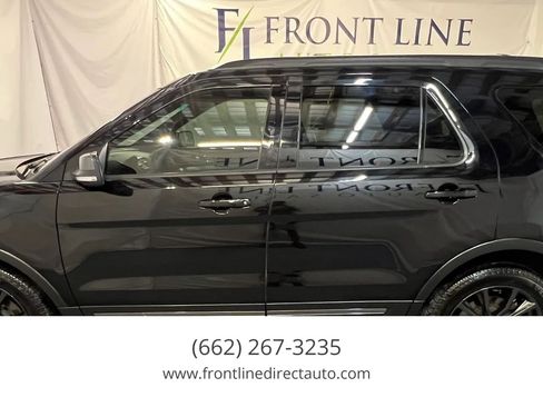 Used 2017 Ford Explorer XLT w/ Equipment Group 202A AWD/4WD image 4