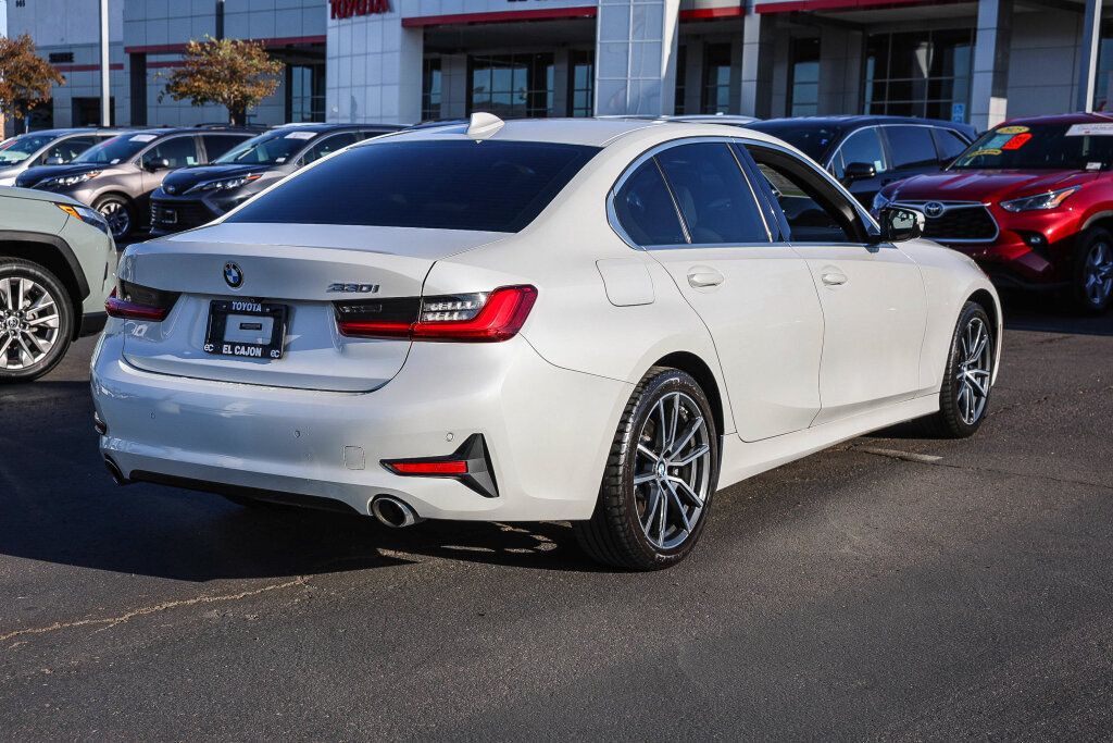 Used 2019 BMW 330i Sedan w/ Convenience Package RWD image 23