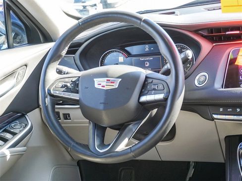Used 2023 Cadillac XT4 Luxury w/ Cold Weather Package image 16