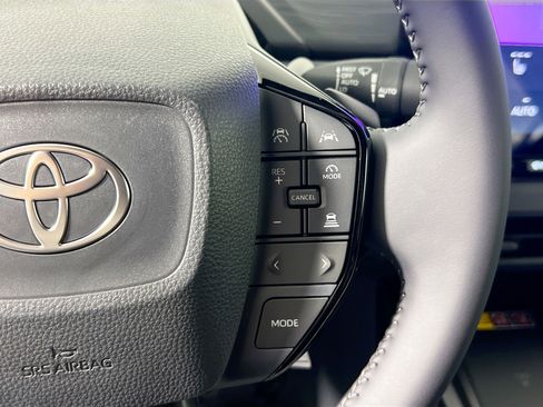 New 2026 Toyota C-HR AWD/4WD image 19