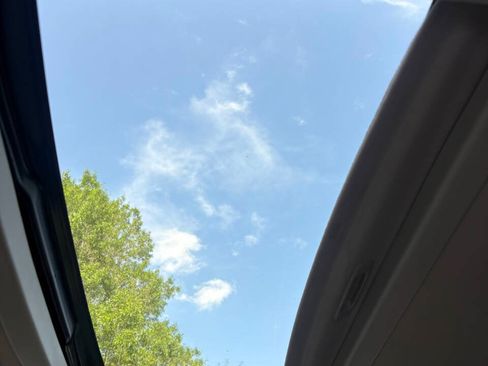 Used 2016 Toyota Sienna XLE FWD image 31