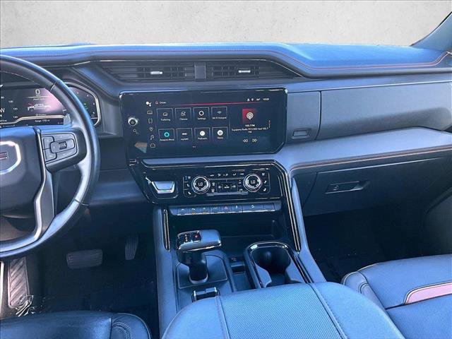 Used 2024 GMC Sierra 1500 AT4 w/ Technology Package AWD/4WD image 8