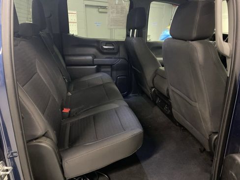 Used 2023 Chevrolet Silverado 1500 Custom image 12