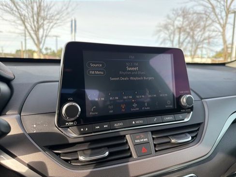 Used 2024 Nissan Altima 2.5 SR image 15