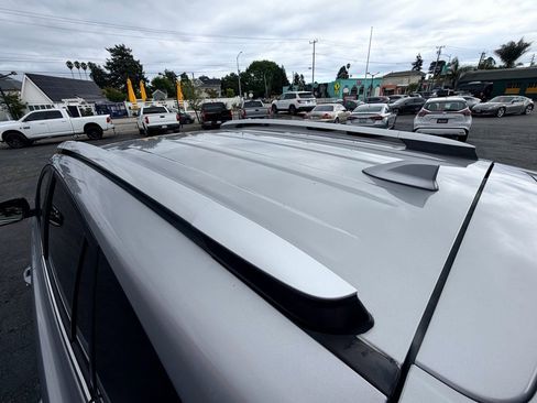 Used 2016 Toyota RAV4 LE FWD image 12