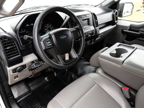 Used 2016 Ford F150 XL RWD image 2