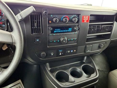 Used 2024 Chevrolet Express 3500 Extended RWD image 13