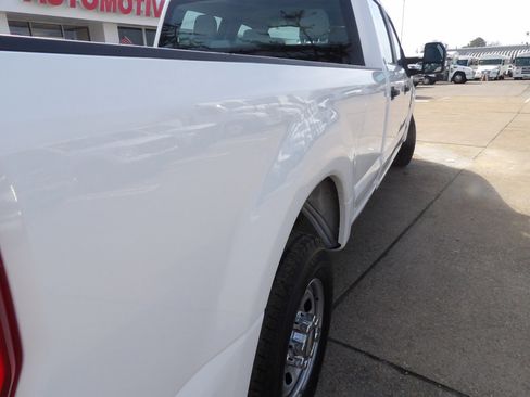 Used 2022 Ford F250 XL w/ Power Equipment Group image 19