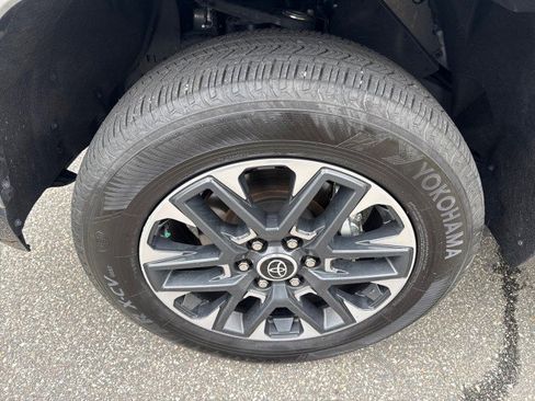 Used 2024 Toyota Tundra Limited w/ Power Package AWD/4WD image 14
