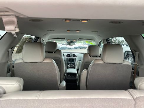 Used 2014 Buick Enclave Leather w/ Trailering Provision Package image 25