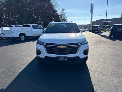 Used 2023 Chevrolet Traverse LT image 8