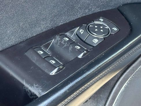 Used 2018 Lincoln MKX Reserve w/ Lincoln MKX Climate Package image 17