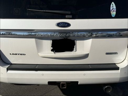 Used 2017 Ford Expedition EL Limited w/ Equipment Group 301A image 10