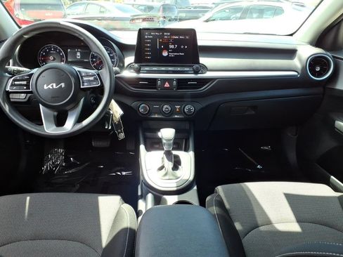 Certified 2024 Kia Forte LXS FWD image 9