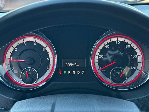 Used 2017 Dodge Grand Caravan SXT FWD image 22