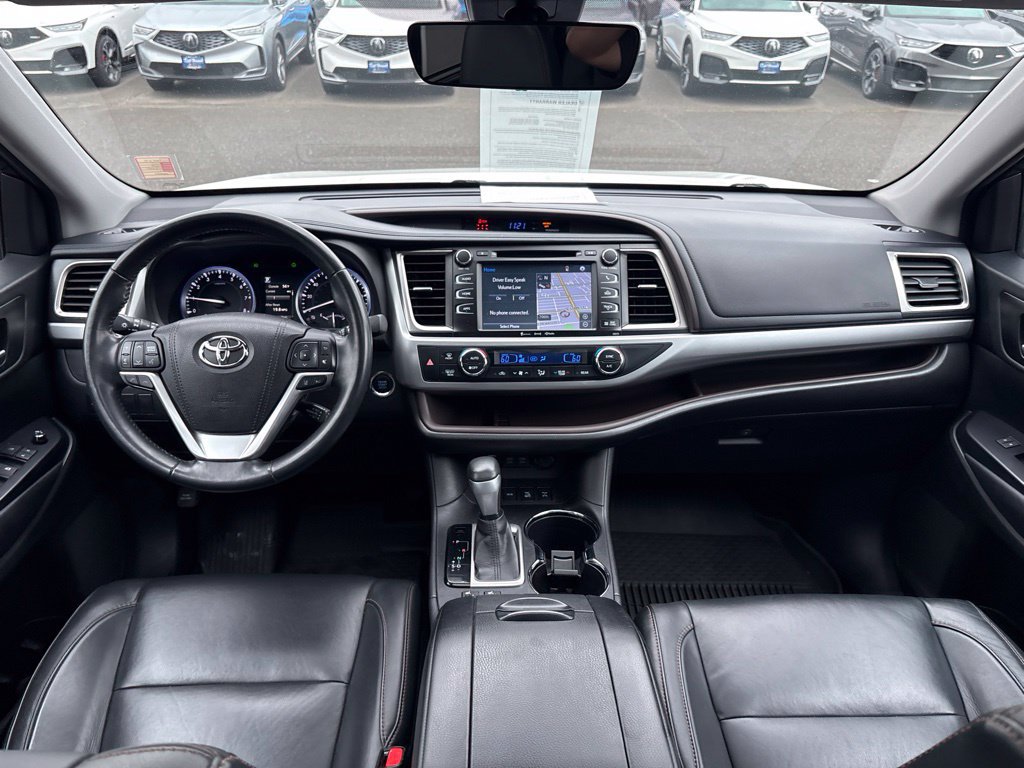 Used 2017 Toyota Highlander XLE AWD/4WD image 26