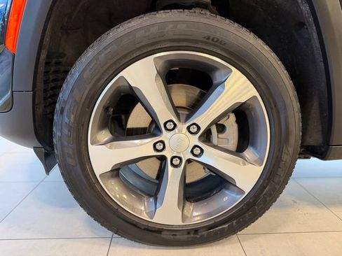 Used 2023 Jeep Grand Cherokee 4WD 4xe image 41