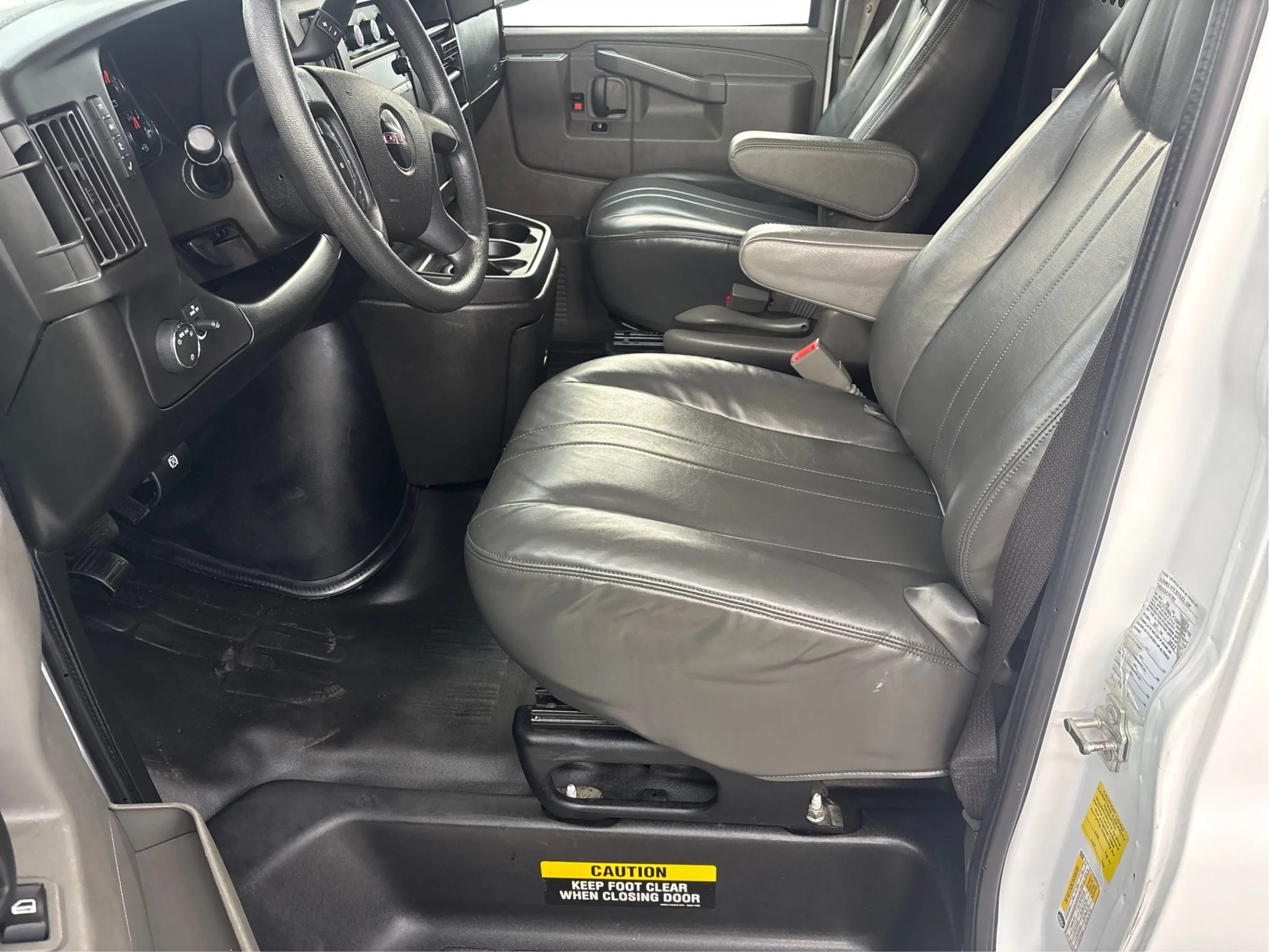 Used 2022 GMC Savana 2500 w/ Driver Convenience Package RWD image 13