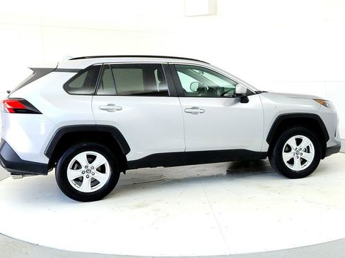 Used 2021 Toyota RAV4 LE w/ Carpet Mat Package (TMS) AWD/4WD image 6