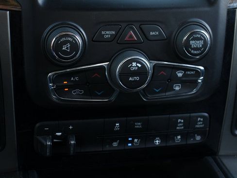 Used 2014 RAM 1500 Sport image 28