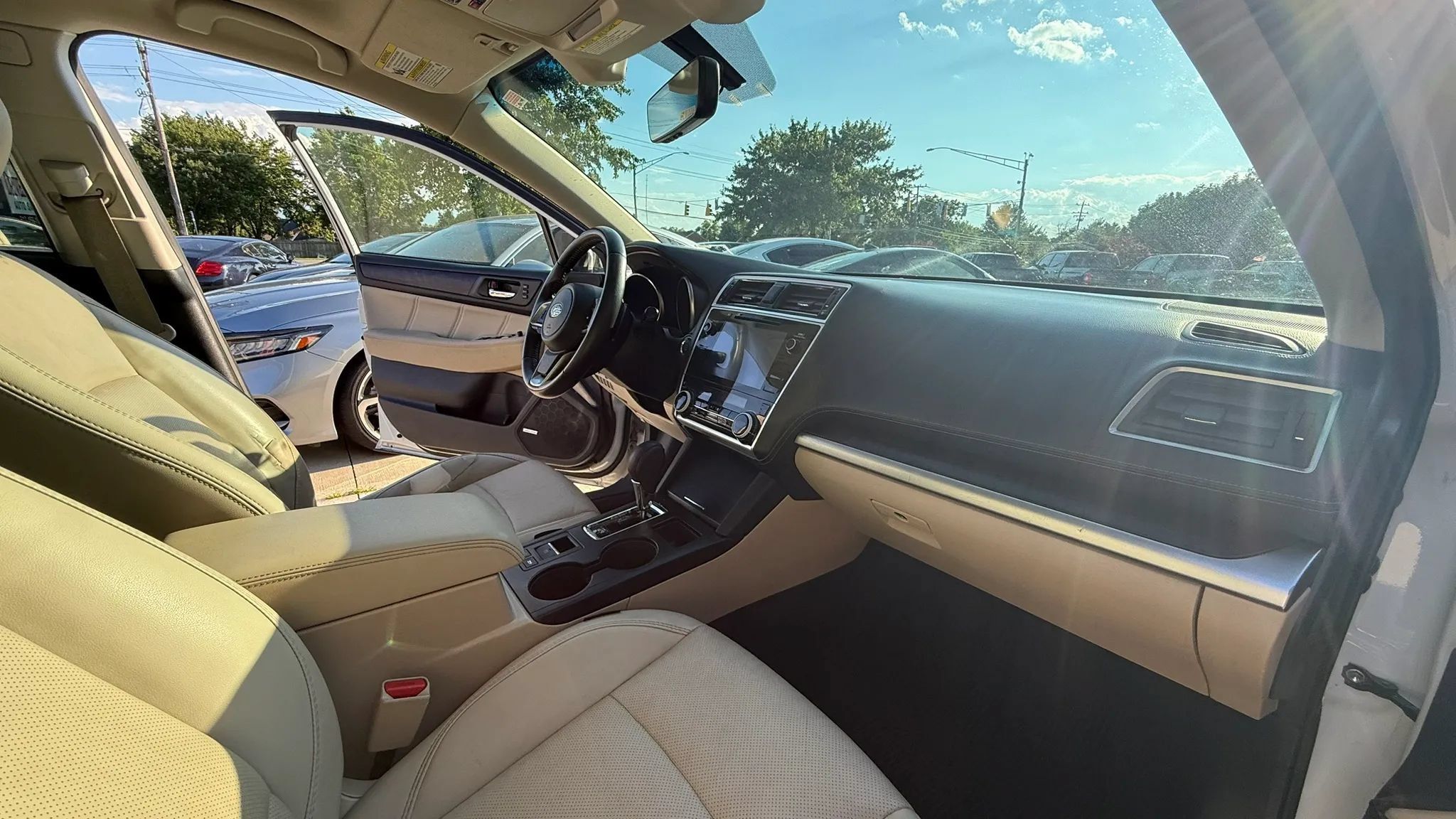 Used 2019 Subaru Outback 2.5i Limited AWD/4WD image 12