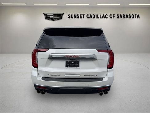 Used 2021 GMC Yukon XL Denali w/ Denali Ultimate Package image 5