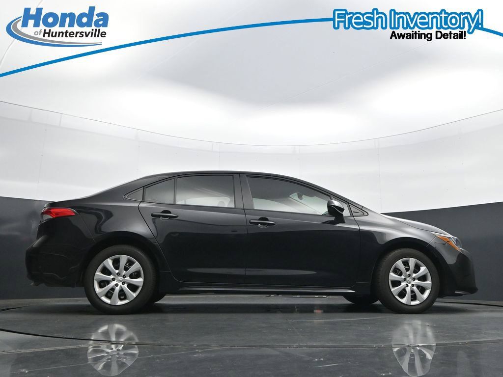 Used 2026 Toyota Corolla LE FWD image 45