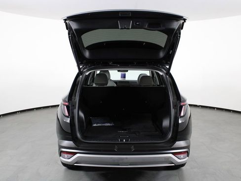 Certified 2025 Hyundai Tucson Limited image 16