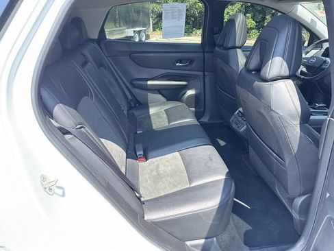 Used 2023 Nissan Ariya FWD image 11