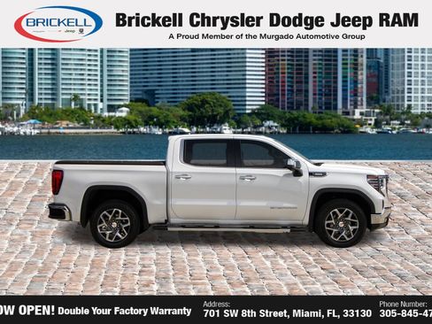 Used 2023 GMC Sierra 1500 SLT w/ SLT Premium Plus Package AWD/4WD image 4