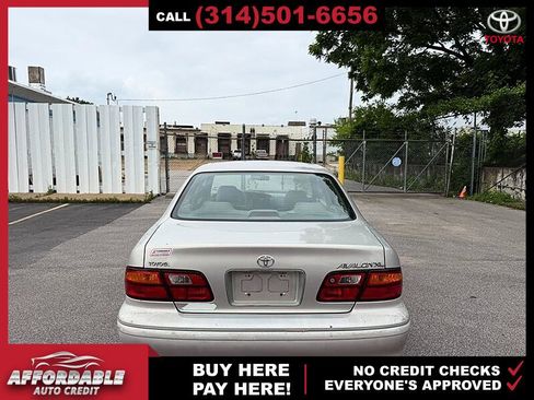 Used 1998 Toyota Avalon XLS FWD image 4