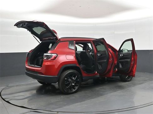 New 2026 Jeep Compass Latitude image 46