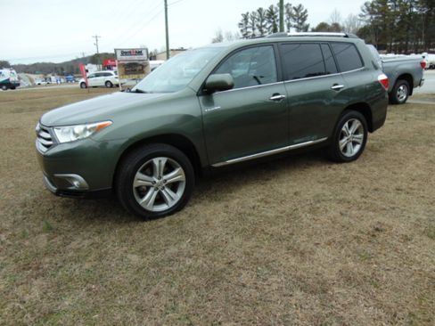 Used 2012 Toyota Highlander Limited w/ Tow Pkg image 39