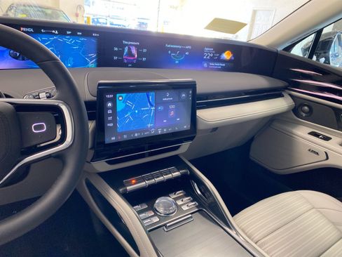 New 2026 Lincoln Nautilus Reserve image 12